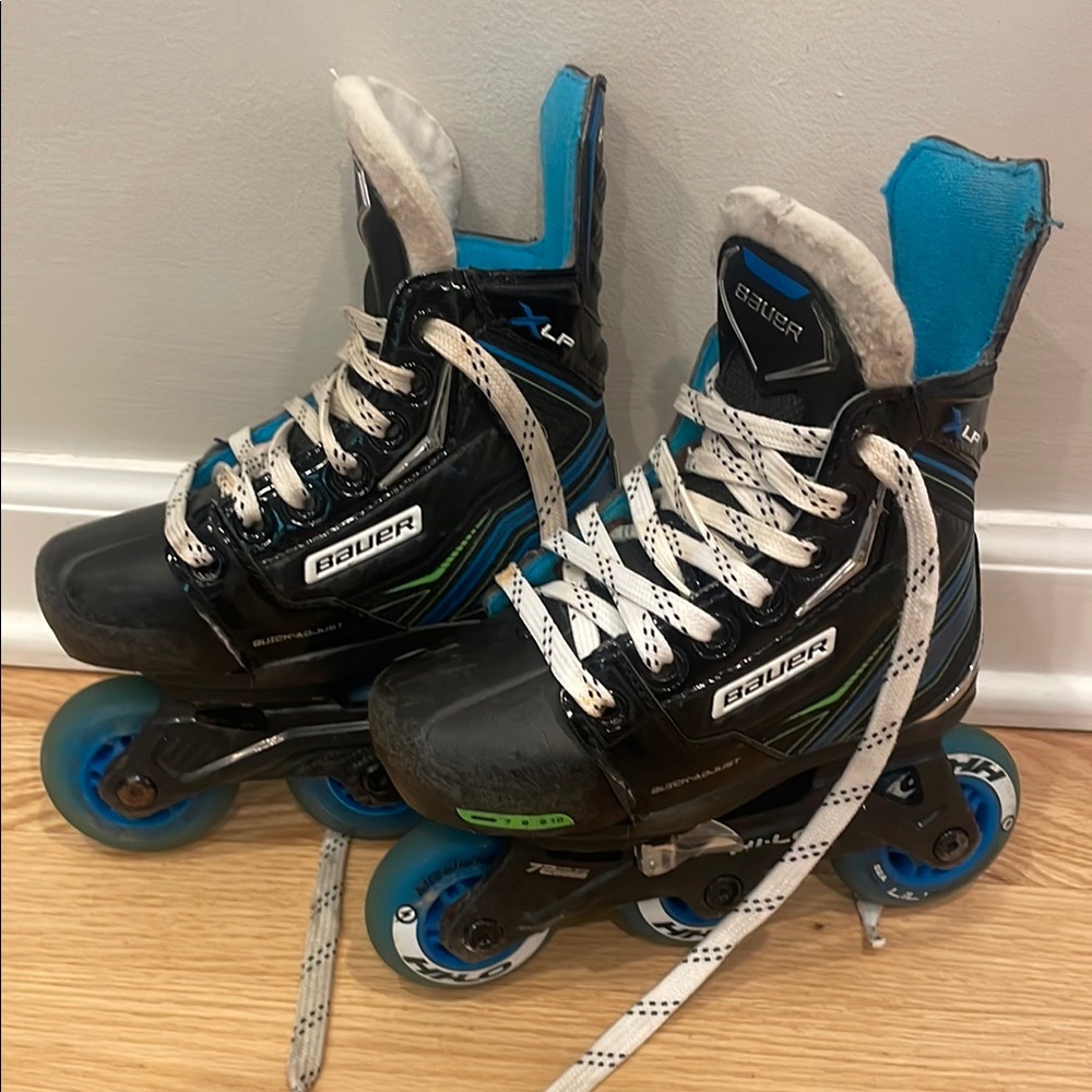 Bauer Black & Blue adjustable Hockey Inline Rollerblades, youth size 7-10